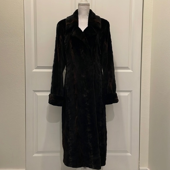 Marco Gianotti Belted Fur Coat, Long Length - Picture 5 of 13